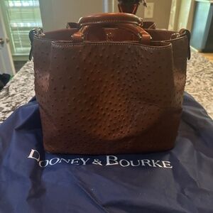 Dooney & Bourke